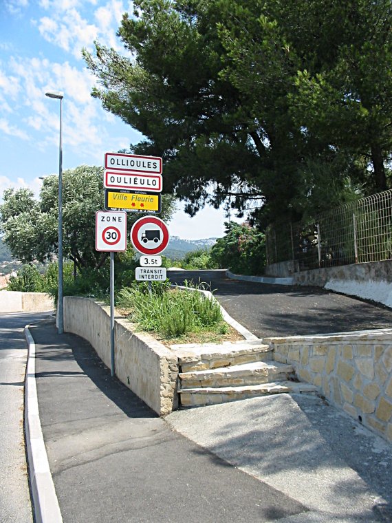 une photo du quartier